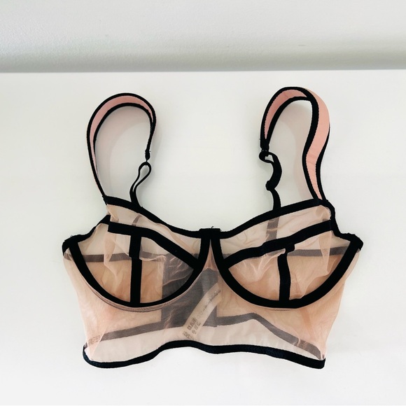 Undress Code In the Clouds set - Picture 5 of 16